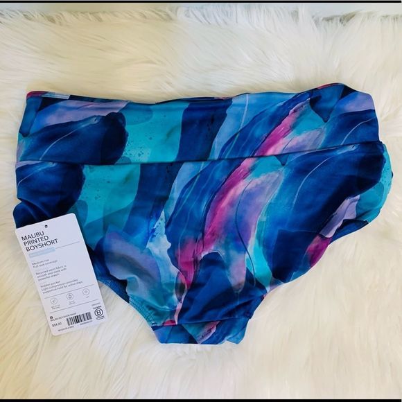 NWT Athleta Malibu Printed Boyshort Swimsuit! ❤️ - Picture 6 of 9